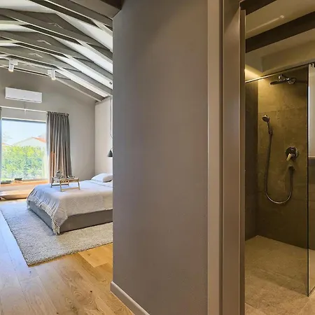 Grotte Holiday home *