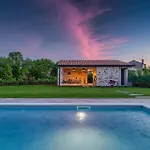 Grotte Semesterbostad Rovinj